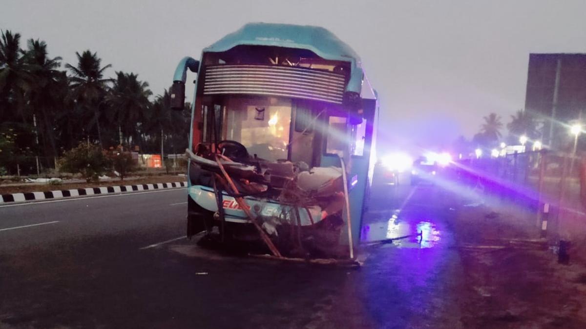 Four killed in early morning crash on Bengaluru–Mysuru Expressway; driver arrested