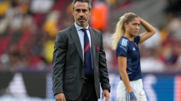 15 Spanish women footballers refuse to play, cite coach as problem