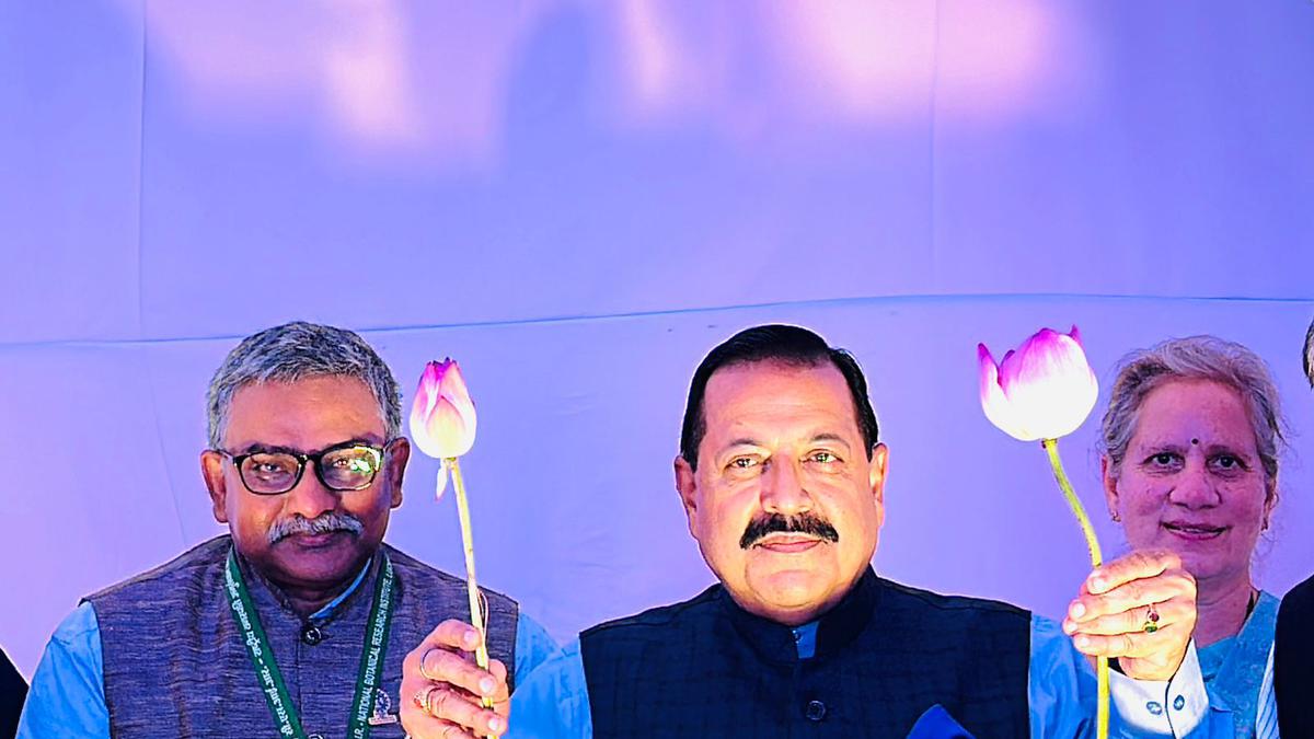 CSIR’s new lotus variety ‘Namoh 108’ a ‘grand gift’ to PM Modi: Science Minister