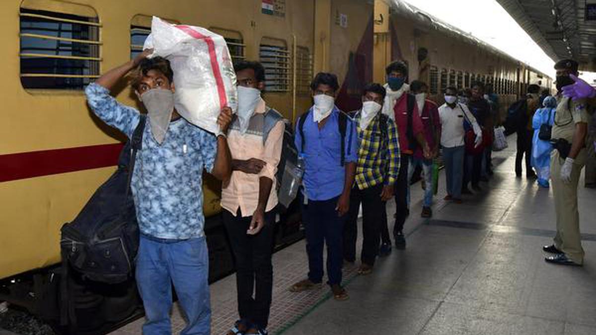 Coronavirus lockdown | Bihar to reimburse fare of returning migrants