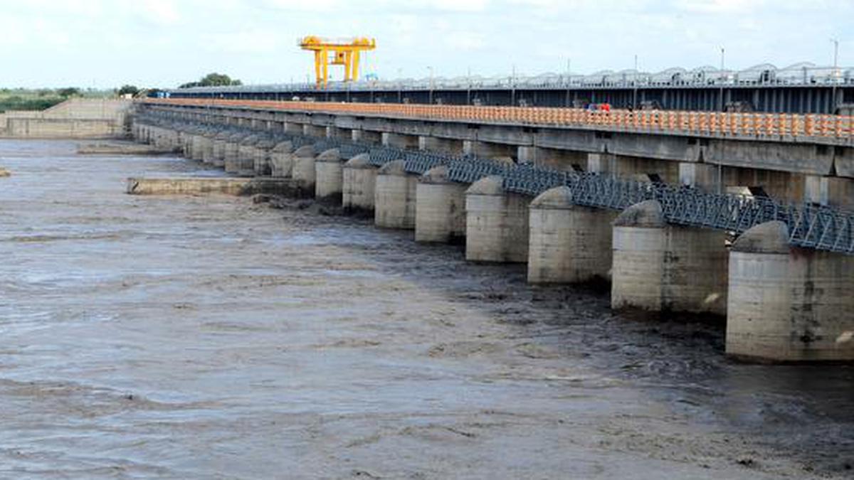 Srisailam Sluice Gates May Be Lifted Today - The Hindu