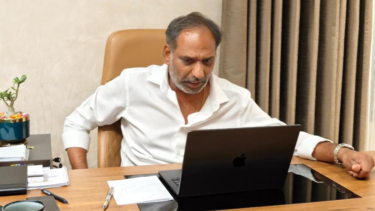 Dial 1912 for power complaints during heatwave, says Andhra Pradesh Energy Minister