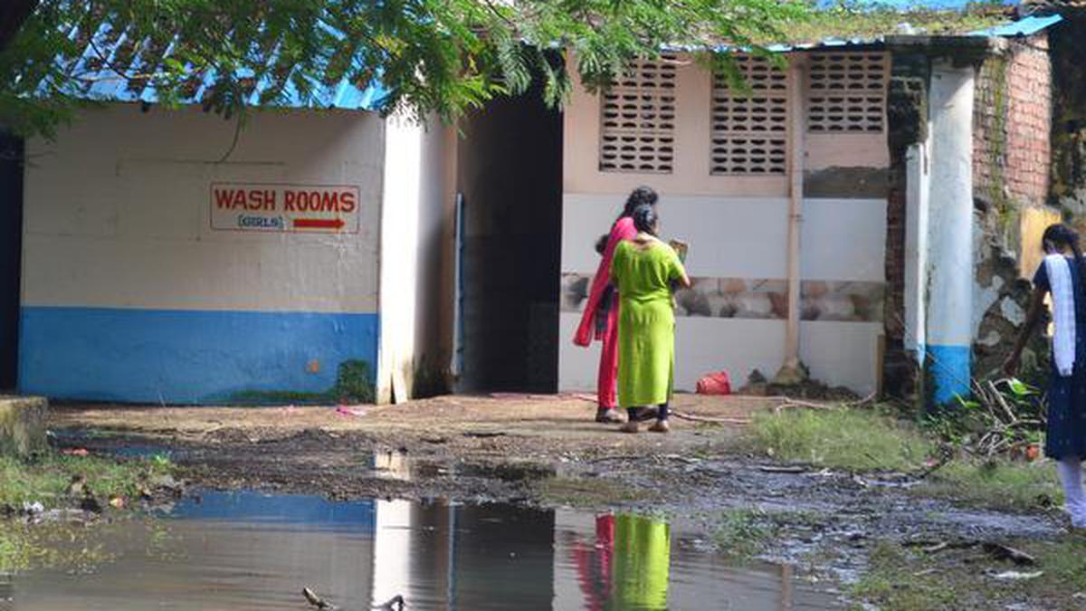 Data reveal: 819 schools in A.P. have no toilets, 16,159 have no tap water