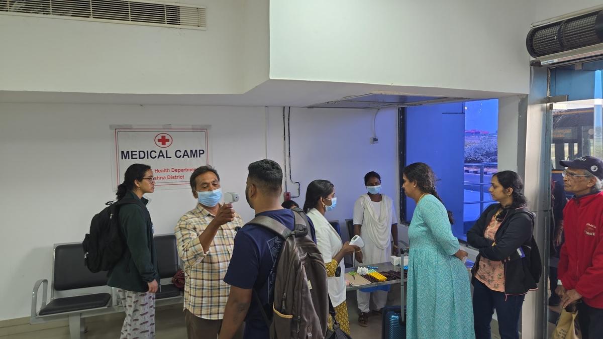 Ebola screening begins at Visakhapatnam and Vijayawada airports; no case found so far