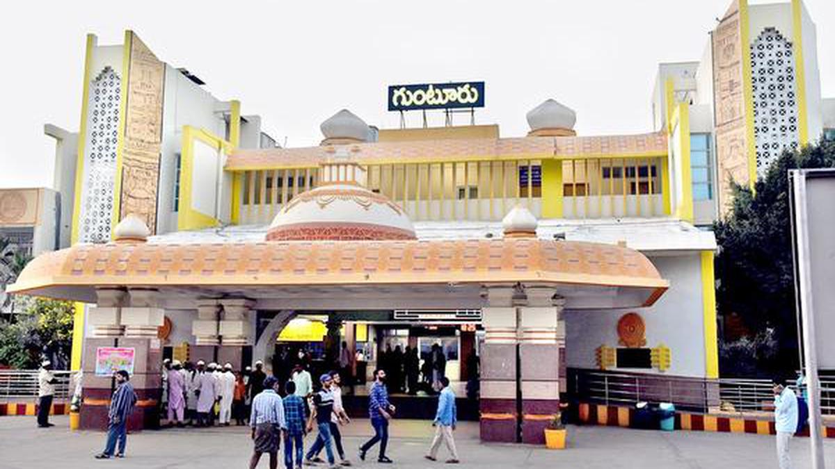 Guntur railway station gets facelift - The Hindu