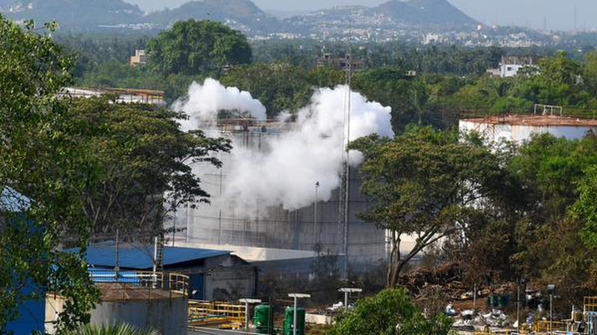 Visakhapatnam gas leak | IAF airlifts 8.3 tonnes of chemicals