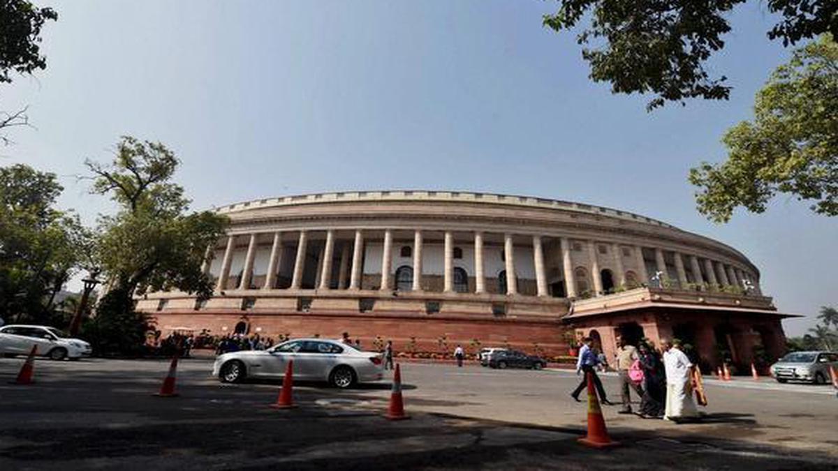 Man tries to jump into Lok Sabha chamber from visitors’ gallery - The Hindu