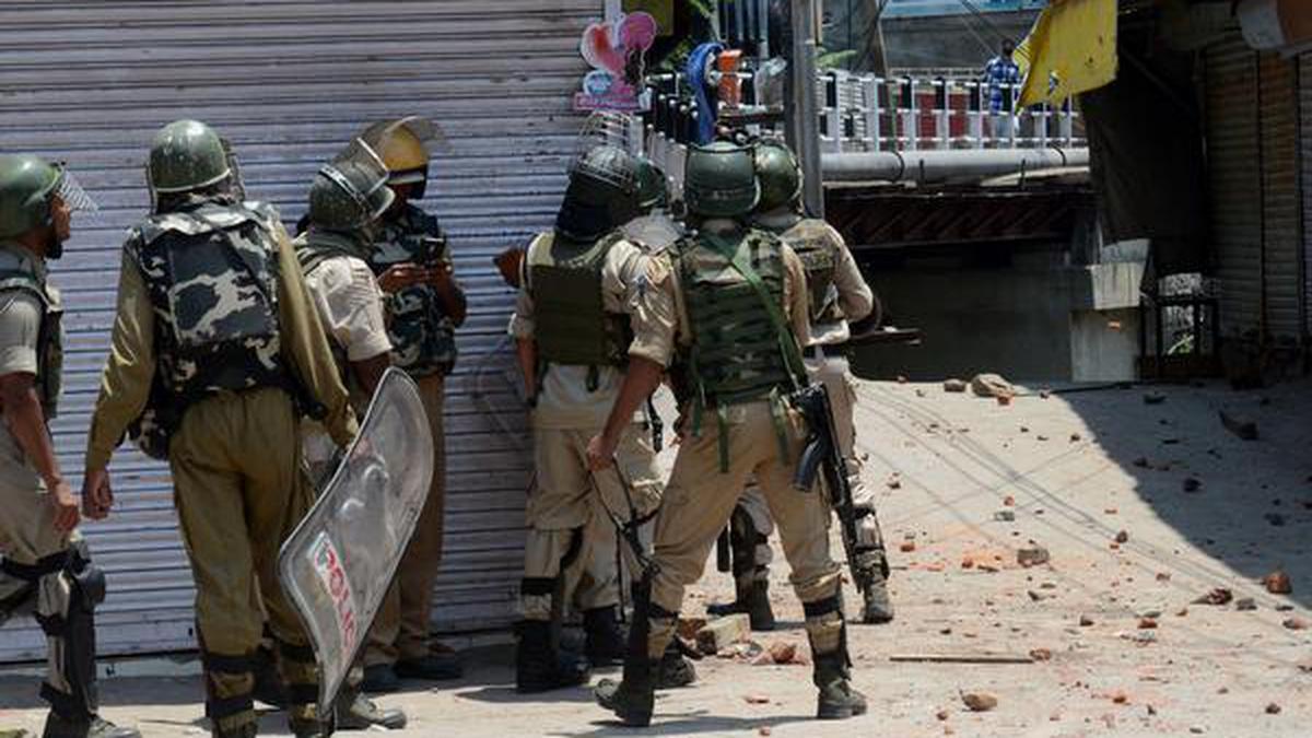 CRPF Jawan Injured In Grenade Attack In Tral; Mobile Internet Services ...