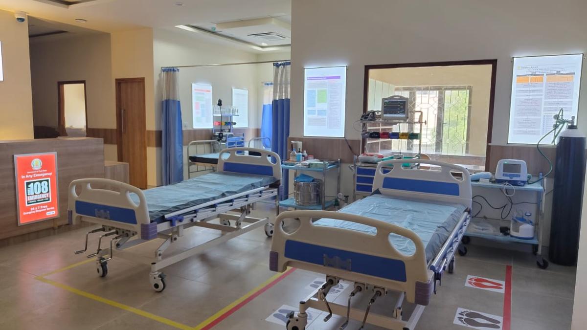 தமிழகத்தின் அவசர சிகிச்சை மையங்களில் 12 ஆண்டுகளில் 2.29 லட்சம் நோயாளிகளுக்கு சிகிச்சை அளிக்கப்படுகிறது