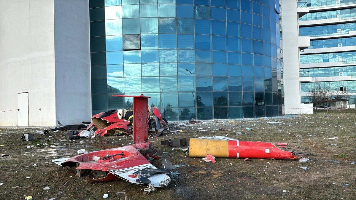 Four killed in helicopter crash at Turkish hospital