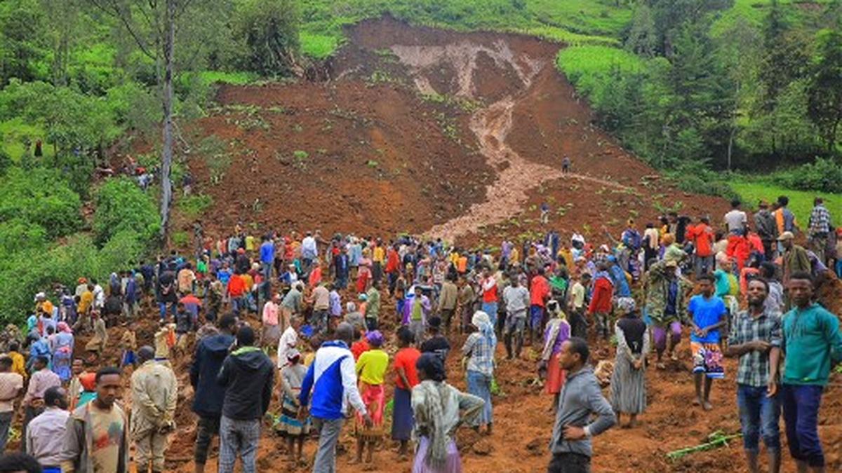 इथियोपिया में भूस्खलन से 200 से अधिक लोगों की मौत के बाद सहायता भेजने की होड़