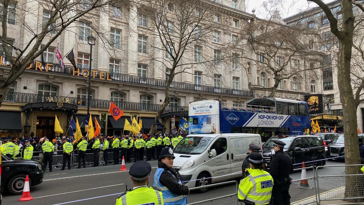 Amritpal Singh case | Tense protests and tight security outside Indian High Commission in London