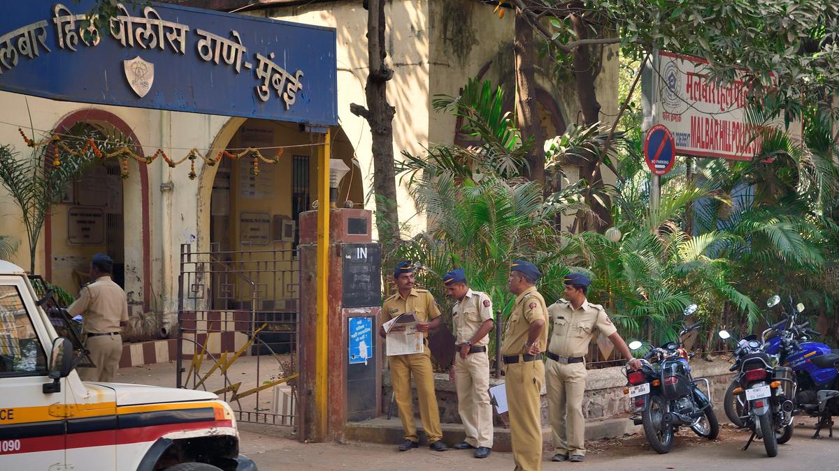 13 women rescued in raid at orchestra bar in Bhayandar