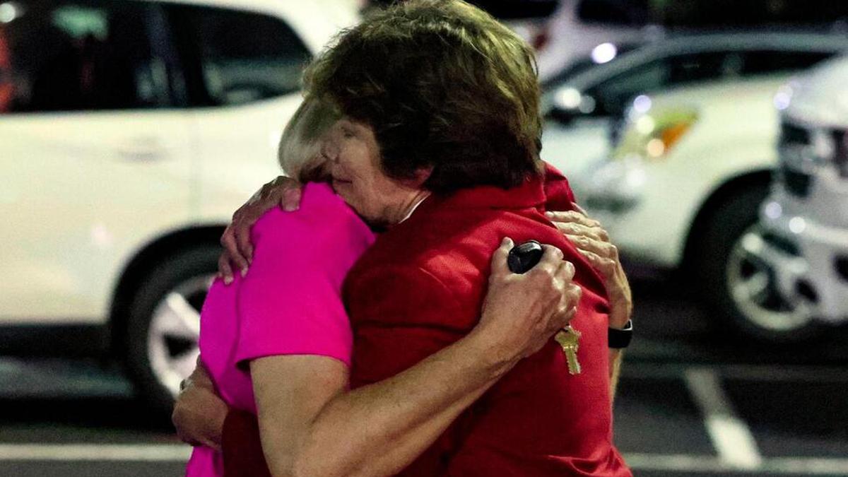 Alabama church shooting kills 2, wounds 1; suspect detained