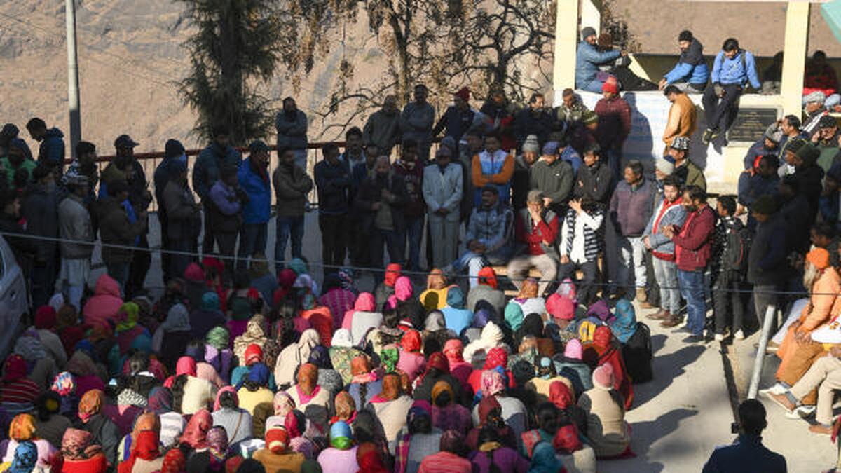 Joshimath residents demand proactive resettlement steps by government