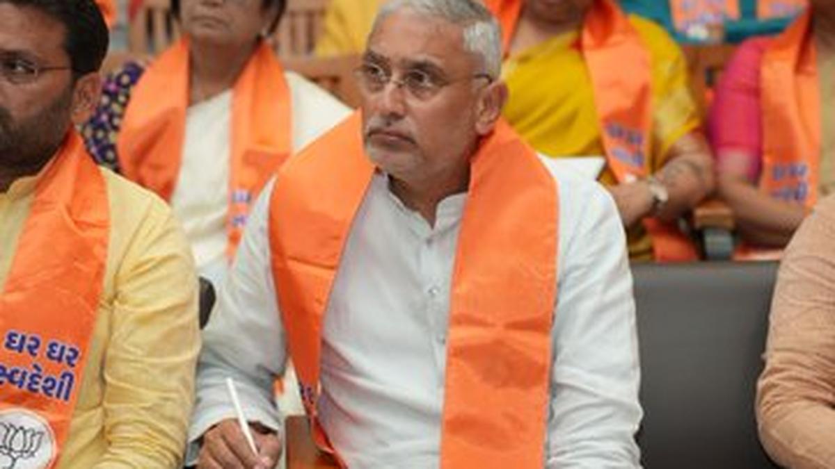 Minister Jagdish Vishwakarma named new Gujarat BJP chief