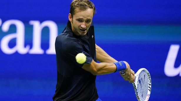 US Open 2022 | Medvedev into third round after beating Rinderknech