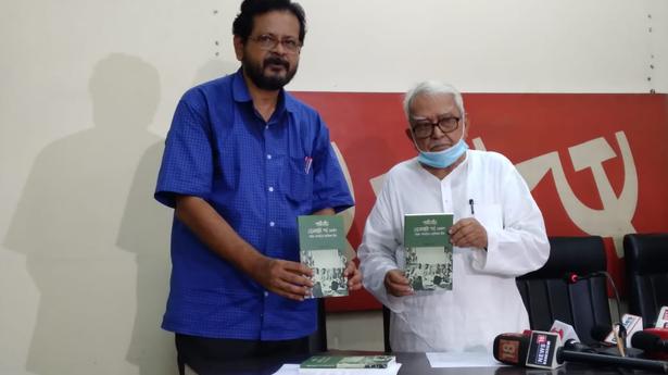 CPI(M) trying to reconnect with people with a book on Gandhi