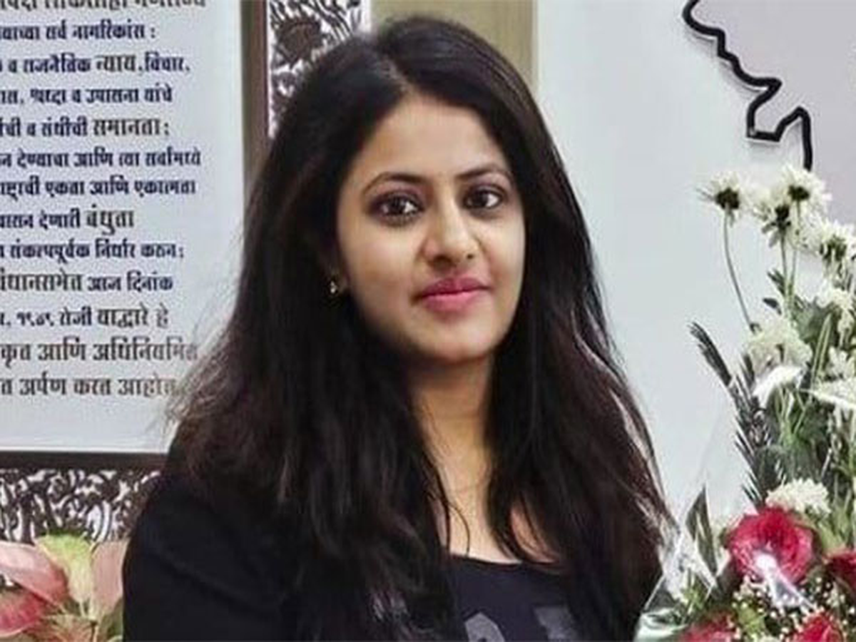 IAS officer Puja Khedkar row: UPSC cancels Puja Khedkar's candidature for CSE 2022, debars from all future exams - Swift Bharat