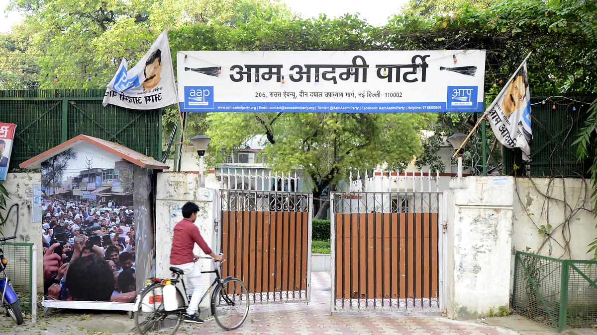 Supreme Court grants AAP time till June 15, 2024 to vacate its offices at Rouse Avenue