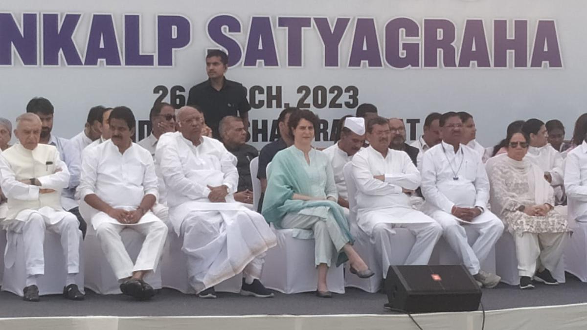 Congress begins day-long ‘Sankalp Satyagraha’ at Delhi’s Rajghat in support of Rahul Gandhi