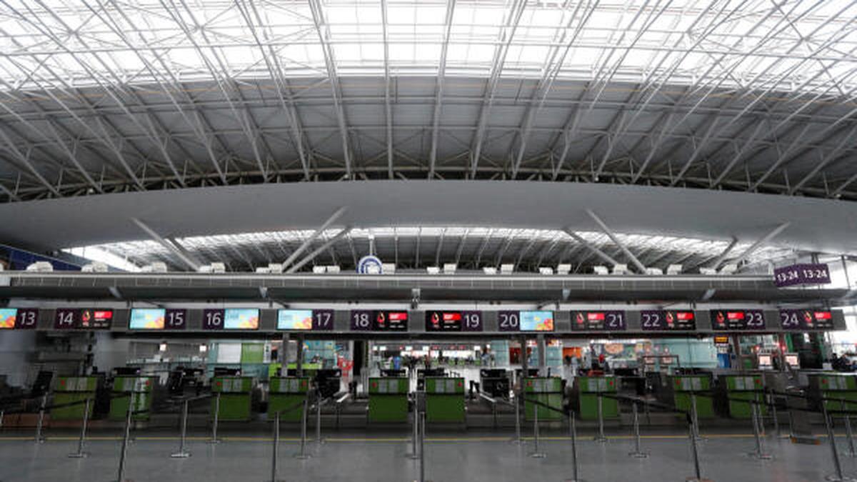 Ukrainian official predicts Kyiv airport soon to reopen
