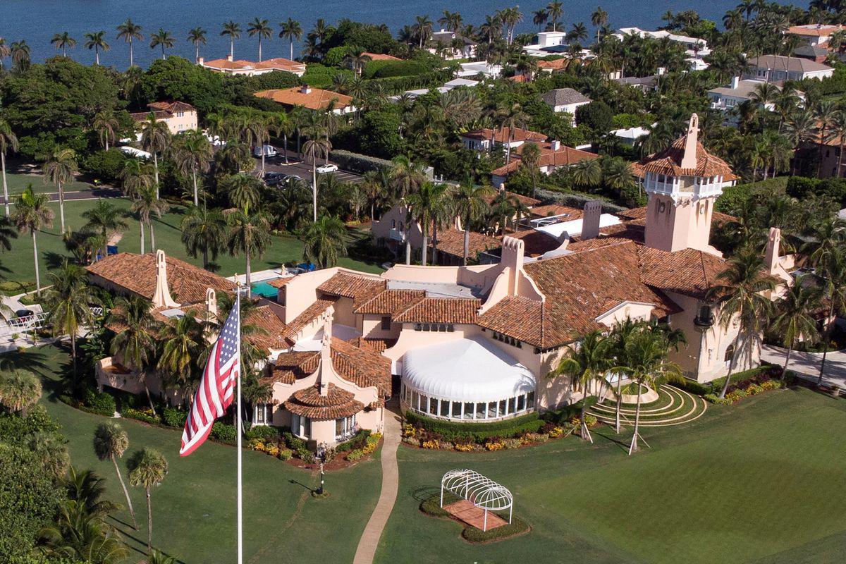 An aerial view of former U.S. President Donald Trump’s Mar-a-Lago home after Trump said that FBI agents raided it, in Palm Beach, Florida, U.S. August 15, 2022. 