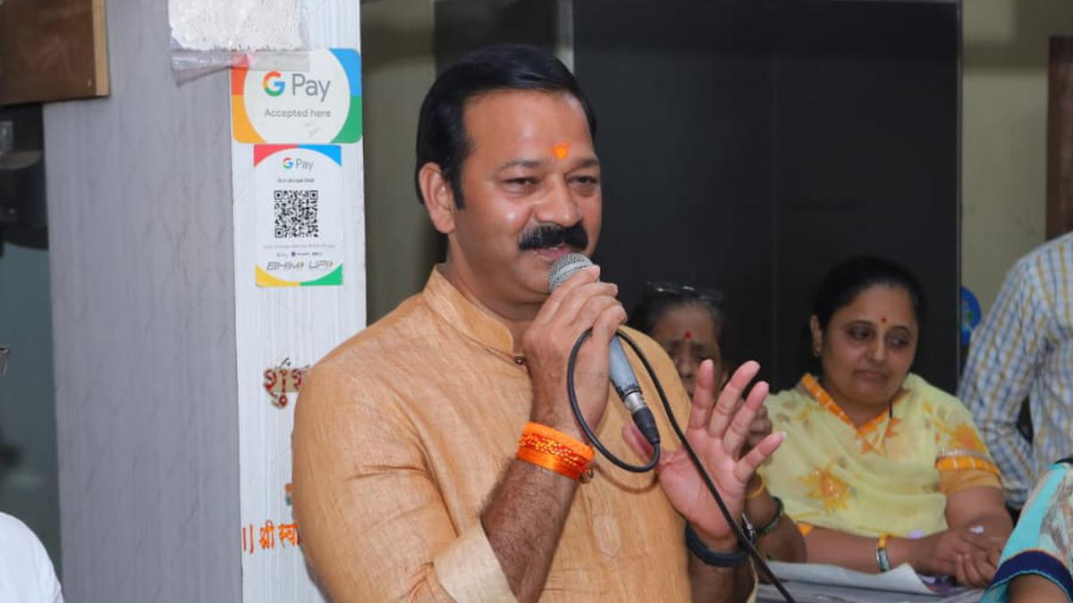 Bombay High Court denies bail to ex-BJP MLA for shooting inside police station 