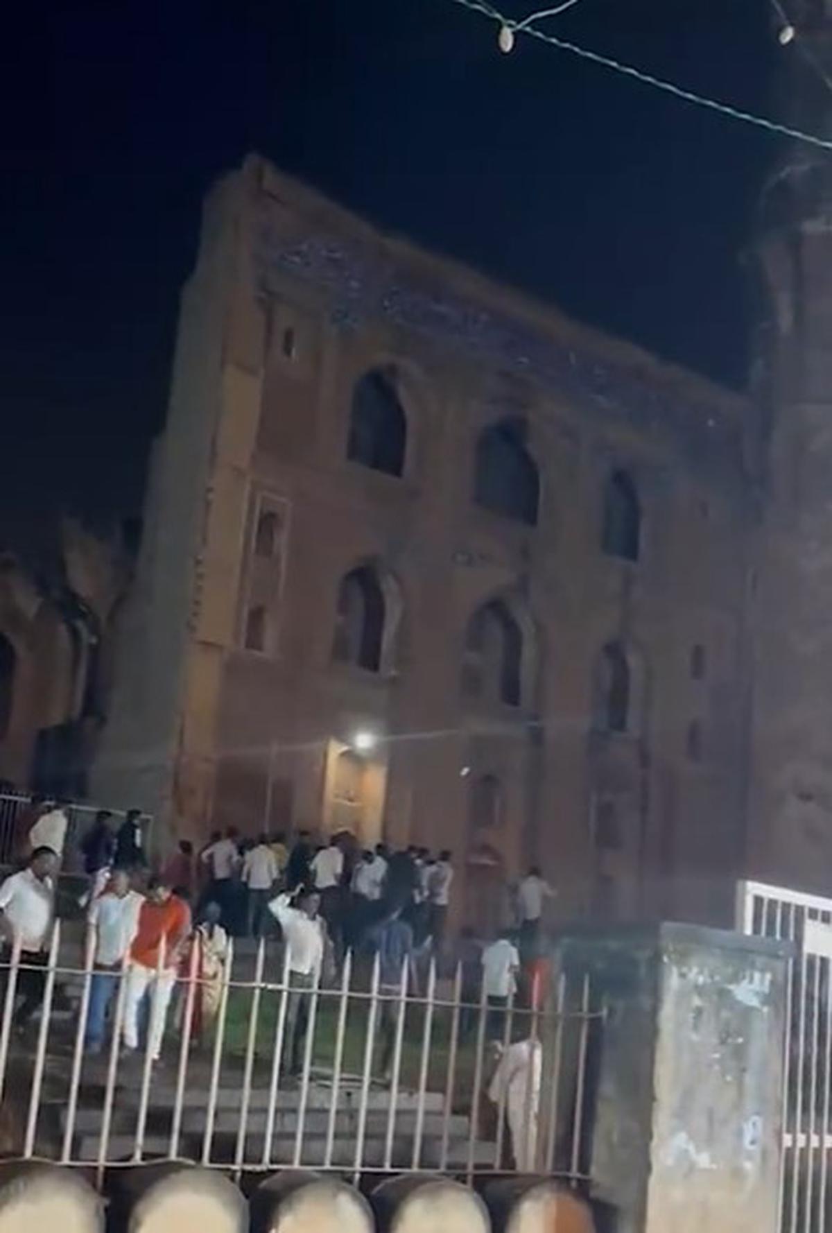 Watch | People trespass into Bidar madrasa and perform puja