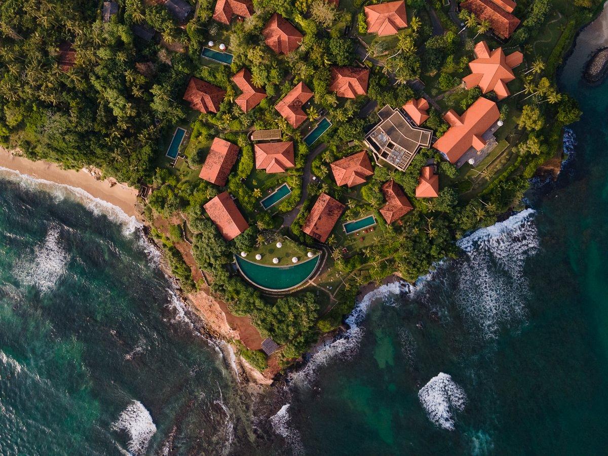 Cape Welligama sits on a cliff and provides a panoramic view of the Indian Ocean.