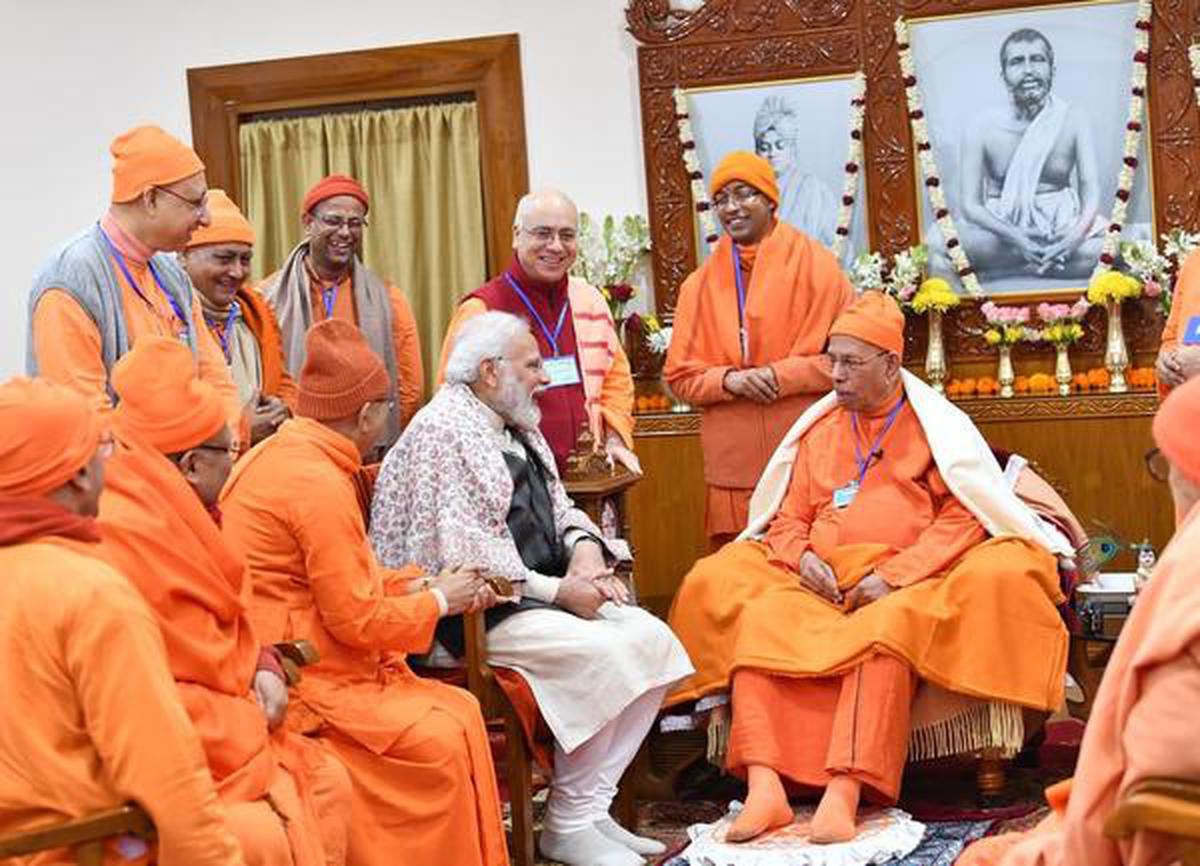 PM Modi pays tribute to Swami Vivekananda at Belur Math - The Hindu