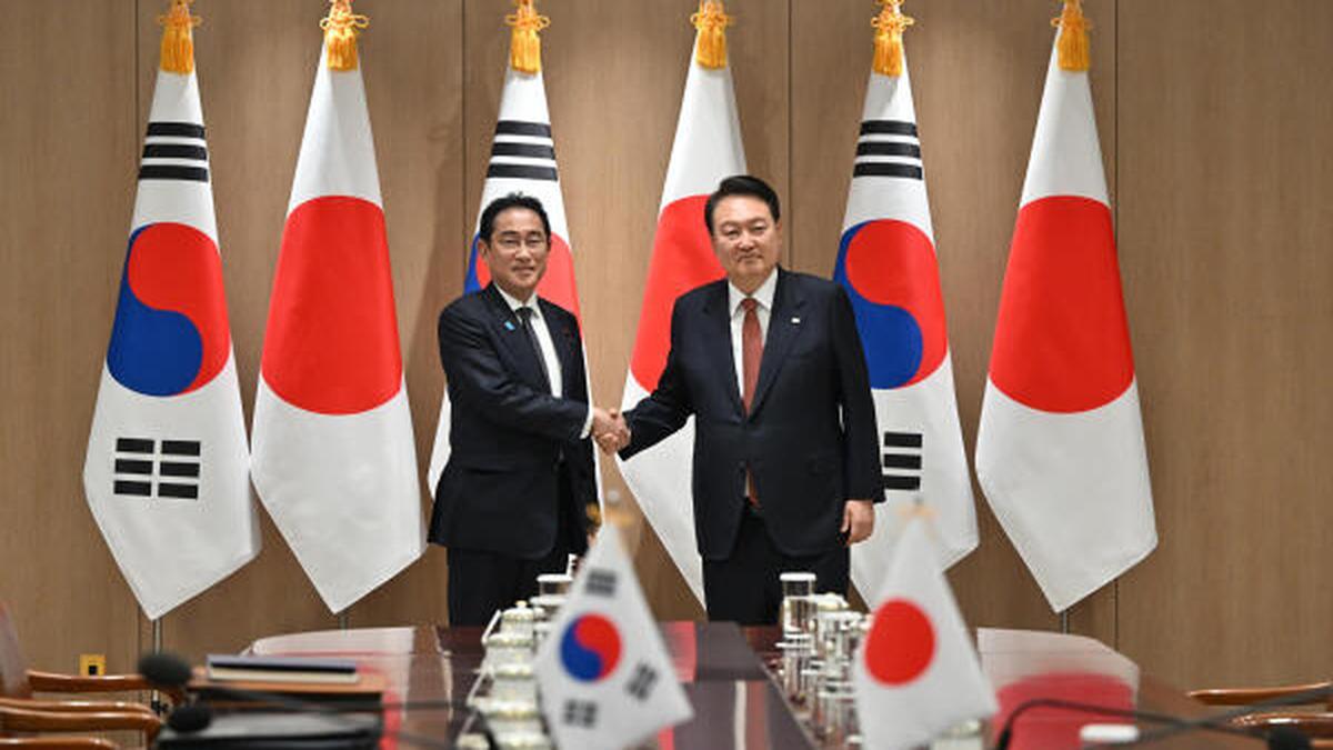 Japan-South Korea cooperation needed for global peace, President Yoon says in meeting PM Kishida