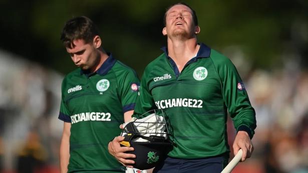 Ireland fall one-run short chasing huge New Zealand score
