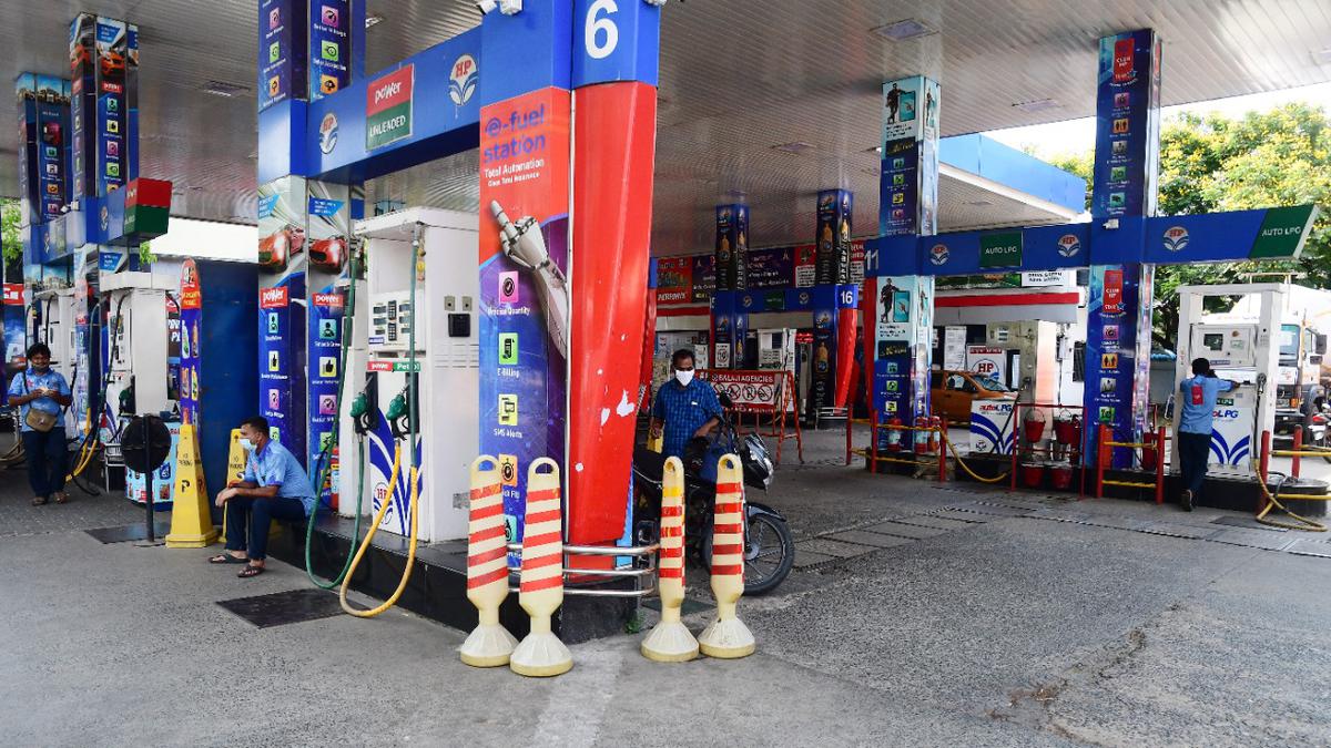 Data | Why petrol prices in India have remained unchanged despite falling crude oil costs