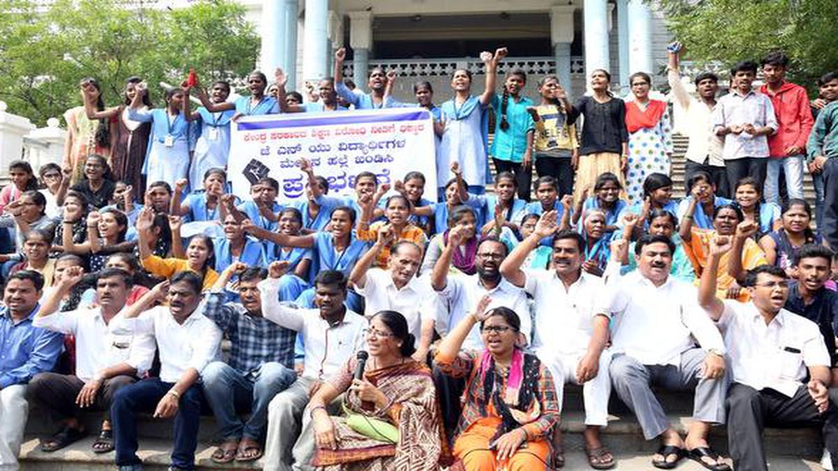 Left-wing organisations stage protest against JNU fee hike