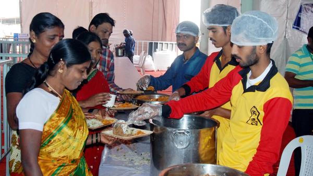 Mahamastakabhisheka: Six dining halls set up - The Hindu