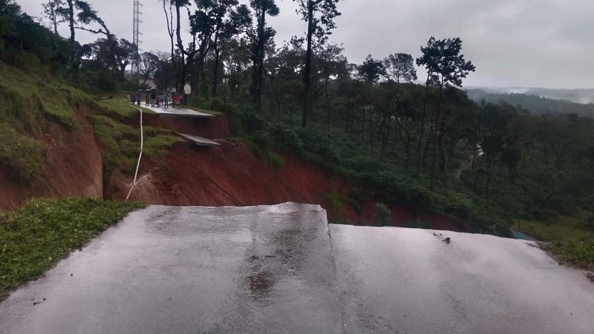 Landslip near Sakleshpur cuts off road that served as an alternative to Bengaluru-Mangaluru highway