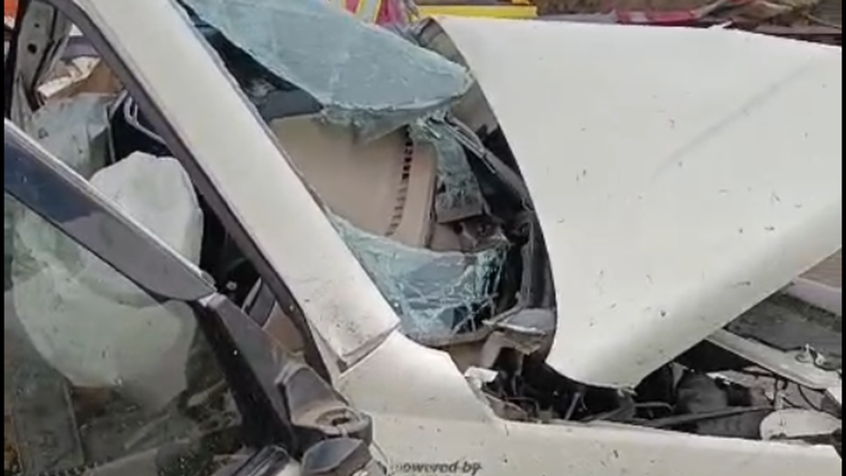 Six, including four of a family from Telangana, killed in road accident