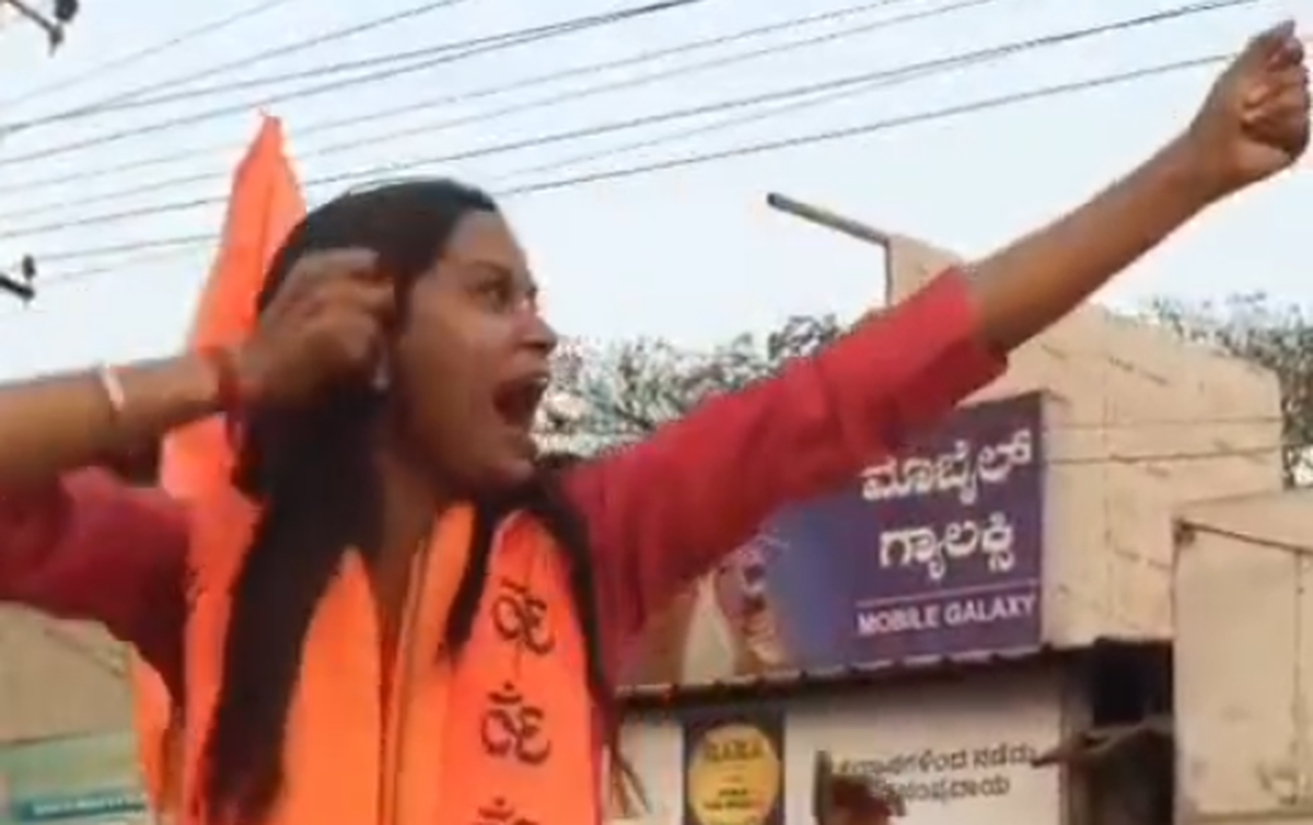 Hindutva activist from Maharashtra, 6 others booked for provocative gesture  against dargah in Belagavi - The Hindu