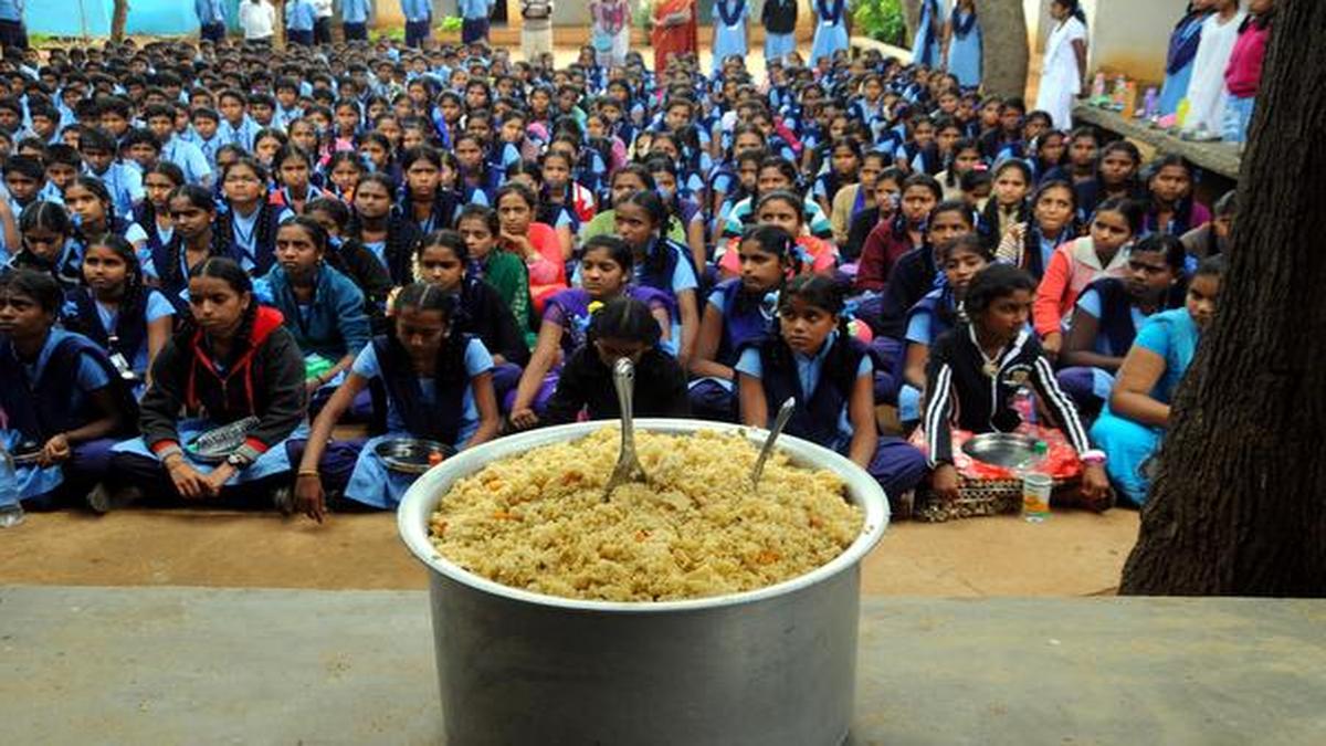 Onion, garlic in midday meals dept. to seek opinion of students