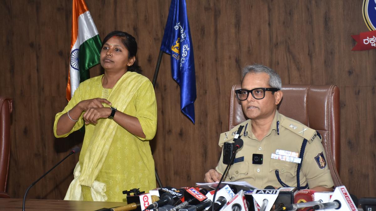 Bengaluru City police commissioner conducts press conference in sign language with NGO’s help