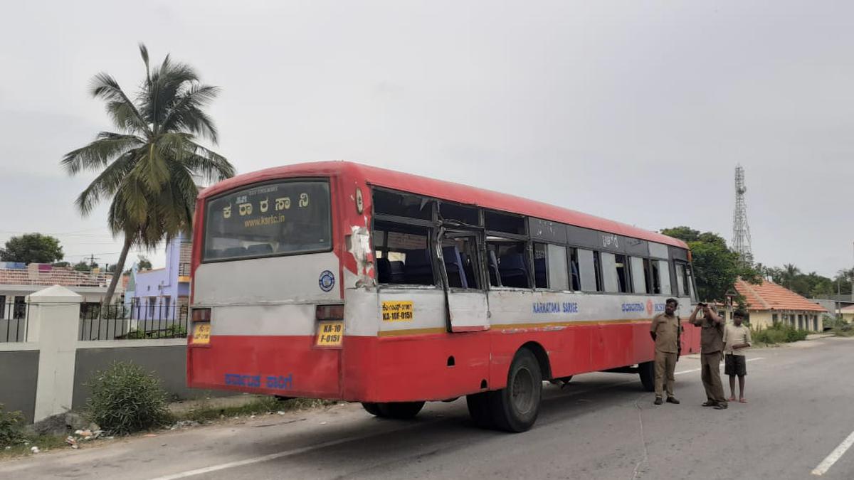 KSRTC issues clarification on misleading accident video faulting Shakti scheme for injuries to women passengers