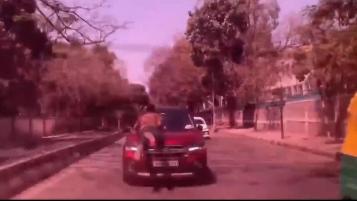 Bangalore: Goods vehicle driver dragged for 1 km after minor collision on Old Madras Road