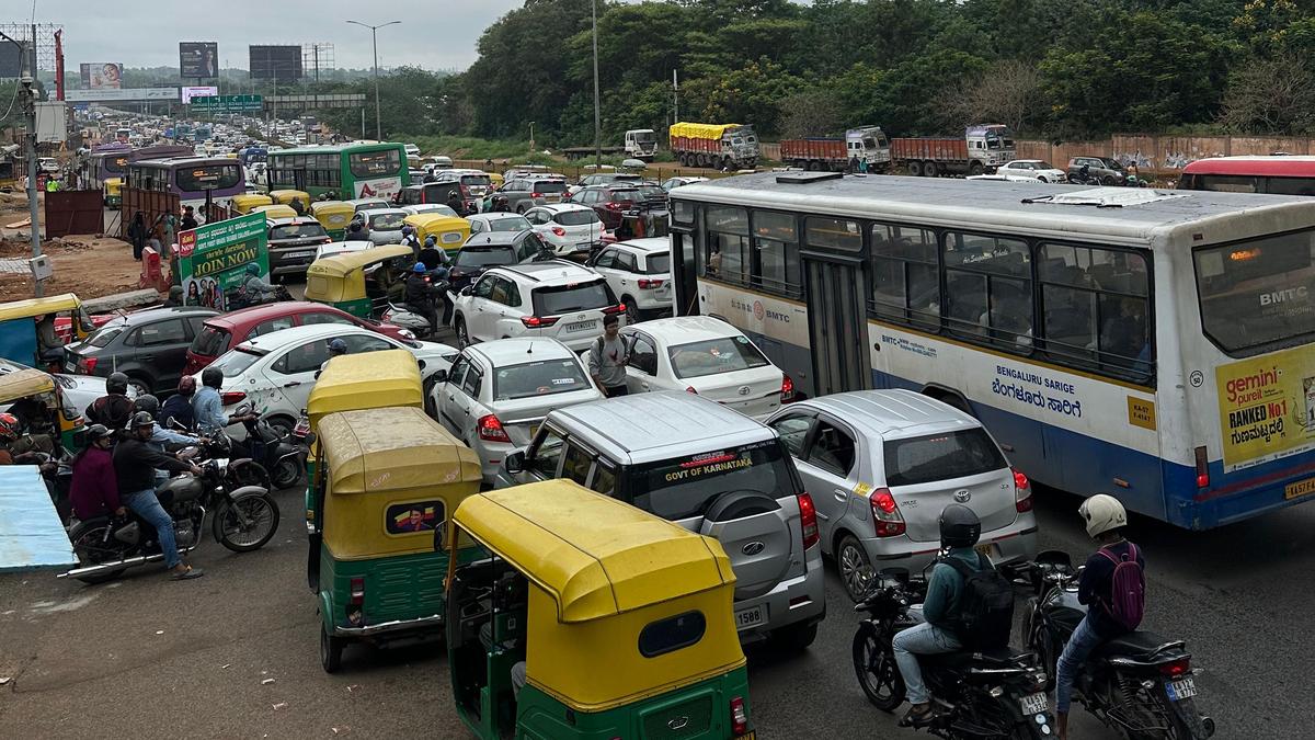 Commuters take up to one hour to cover 4 kilometres as work on Hebbal flyover drags on in north Bengaluru