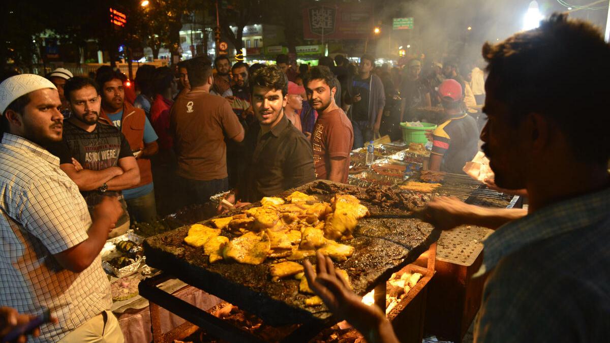 frazer-town-food-street-bangalore-vlog-15-youtube