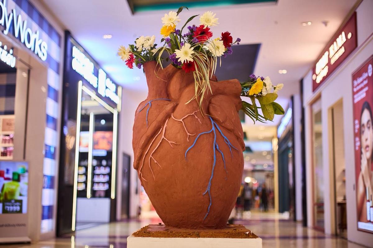 Life Blood dell'artista M Mithika Life Blood dell'artista M Mithika