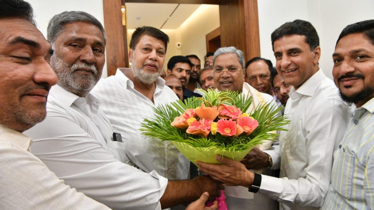 Davanagere South bypolls: Sadiq Pahilwan, Congress MLA Rizwan Arshad congratulate CM Siddaramaiah