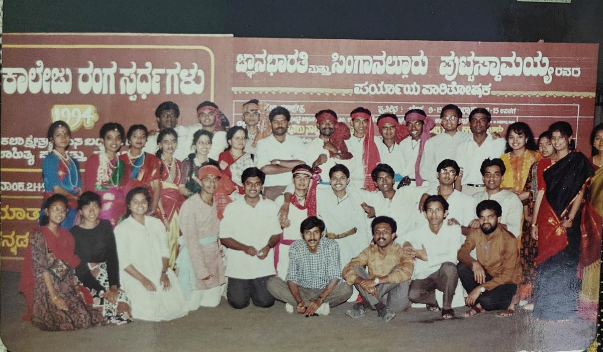 The Christ College Theatre team at the 1994 edition of the Jnanabharathi and Singanalluru Puttaswamaiah theatre competitions. 