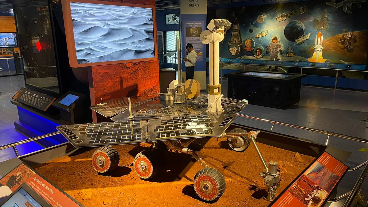 NASA’s Mars Rover Opportunity comes to Bengaluru, full-scale replica on display at VITM
