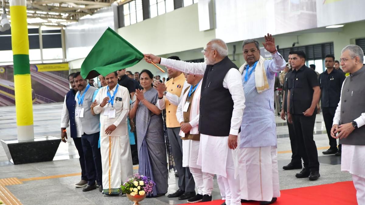 Modi in Bengaluru: After four-year wait, Yellow Line metro inaugurated by PM | LIVE
